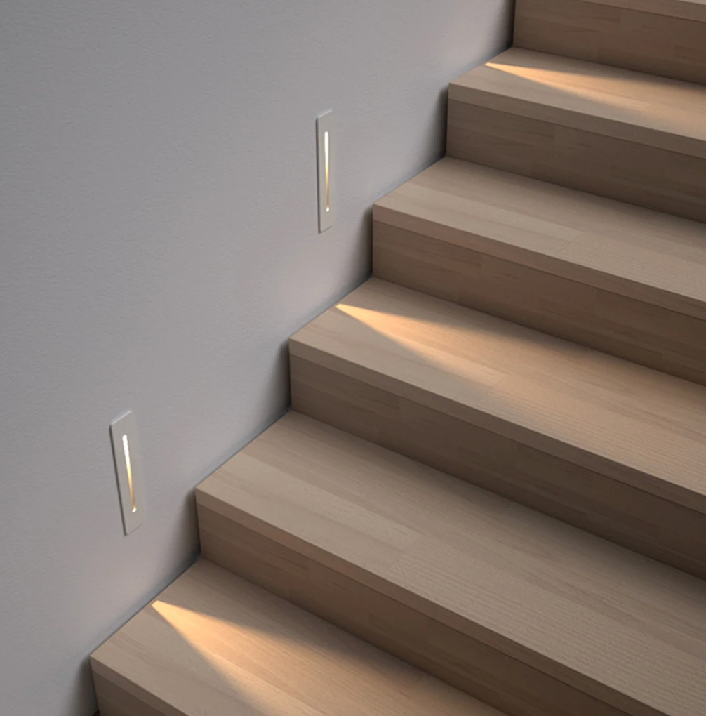 SLIM STRAIGHT STEP/INDICATOR LIGHT