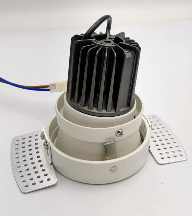 FLUSH TRIMLESS DOWNLIGHT 7W