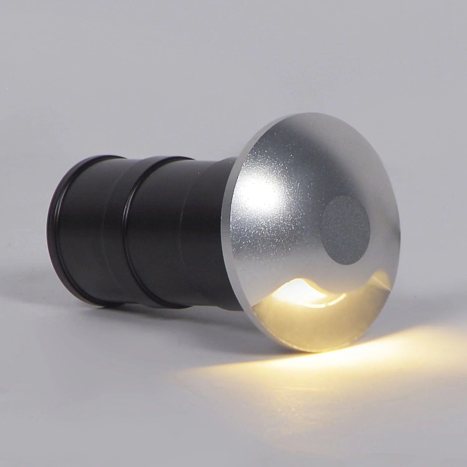 INGROUND SINGLE EMITTING LIGHT
