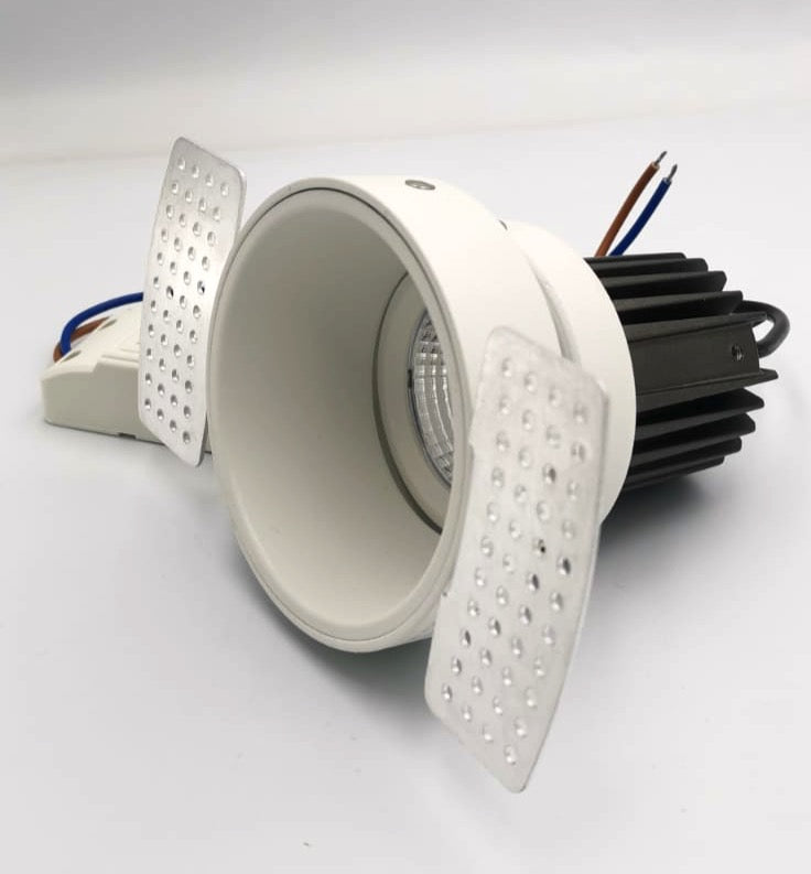 FLUSH TRIMLESS DOWNLIGHT 7W