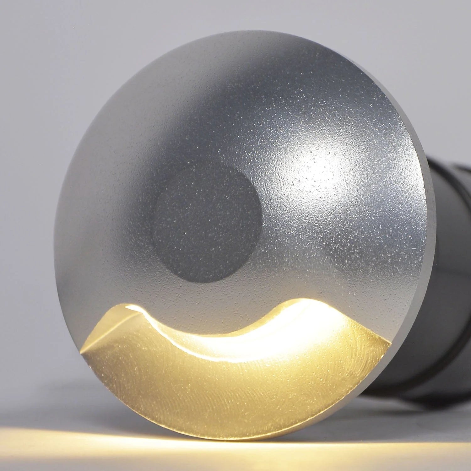 INGROUND SINGLE EMITTING LIGHT