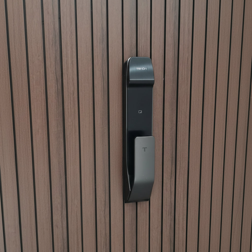 PUSH PULL SMART ELECTRIC DOOR LOCK | ISH Kuwait